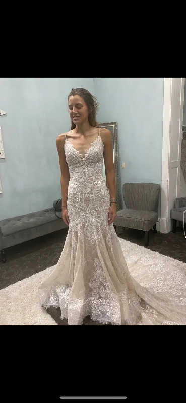 Year-End Clearance Allure Bridals