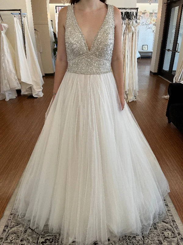 Exclusive Offers Allure Bridals 9764