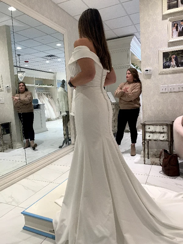 Exclusive Savings Sophia Tolli EMMA Y22045