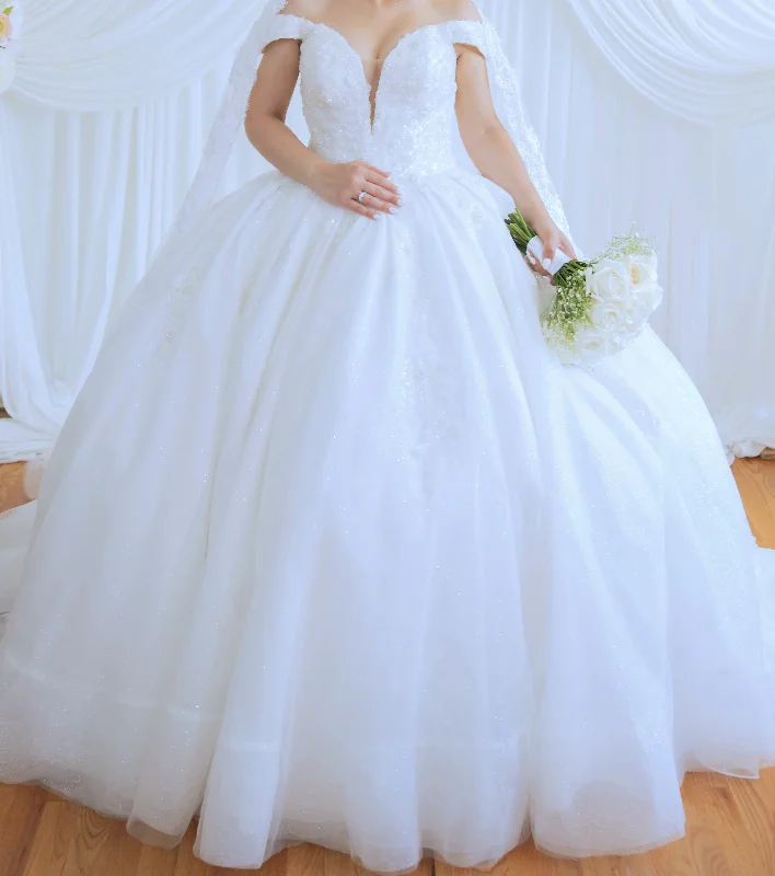 Sneak Peek Sale Essense of Australia Style number D3245