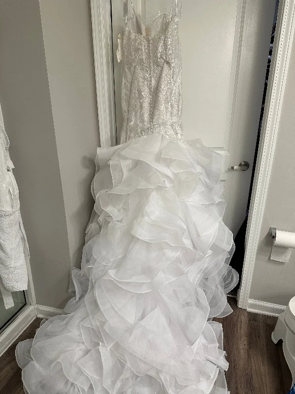 Overstock Sale Madeline Gardner Style 8282