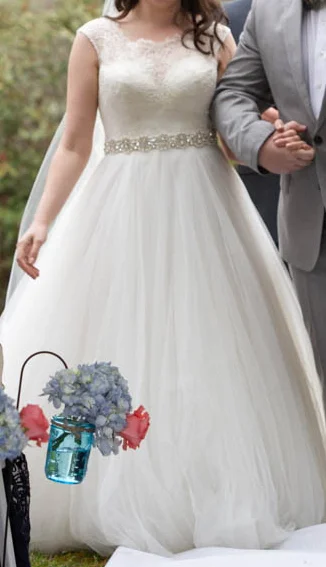 Steals and Deals Allure Bridals 9022