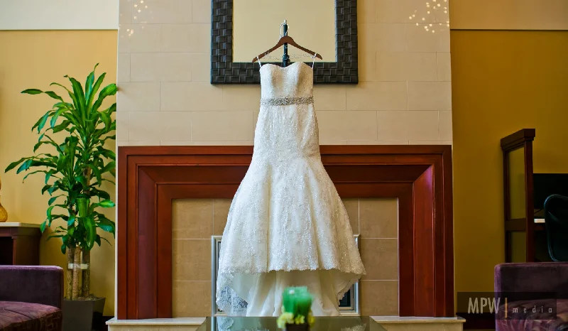 Closeout Allure Bridals
