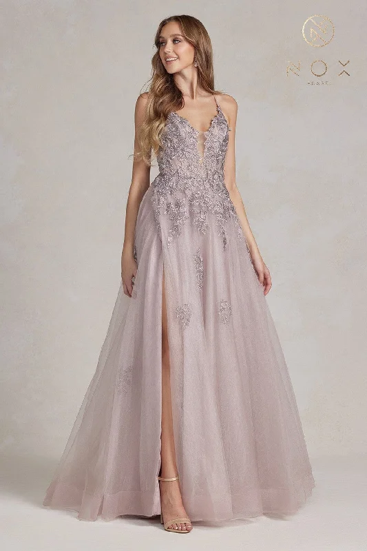 Big Discounts Floral Applique Tulle A-line Gown by Nox Anabel G1149