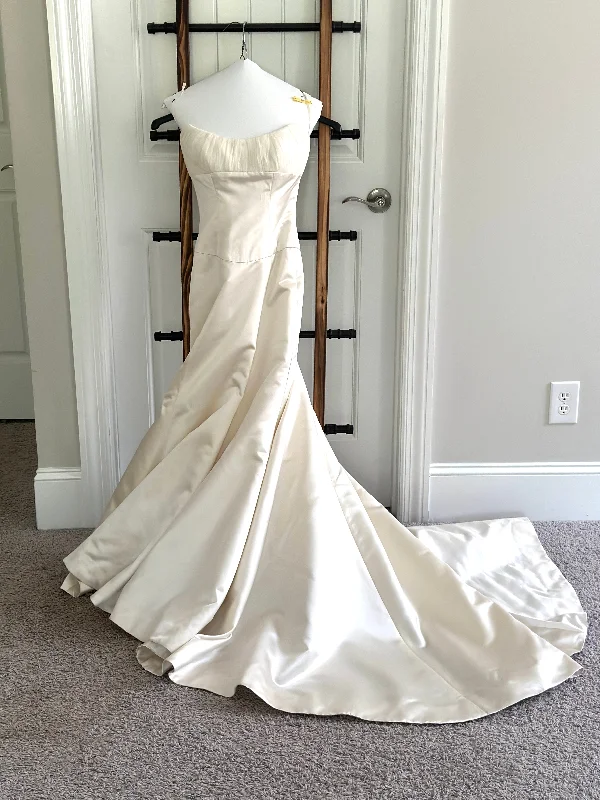Weekend Flash Sale Vera Wang