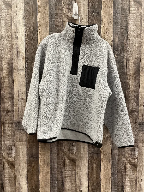 Quick Sale Top Long Sleeve Fleece Pullover By Lou And Grey  Size: M