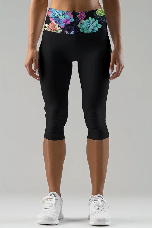 Fantastic Offers Bali Black Ellie Printed Waistband Yoga Capri Leggings - Women