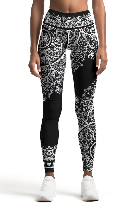Big Discounts Black Nirvana Lucy White Geometric Boho Leggings Yoga Pants - Women