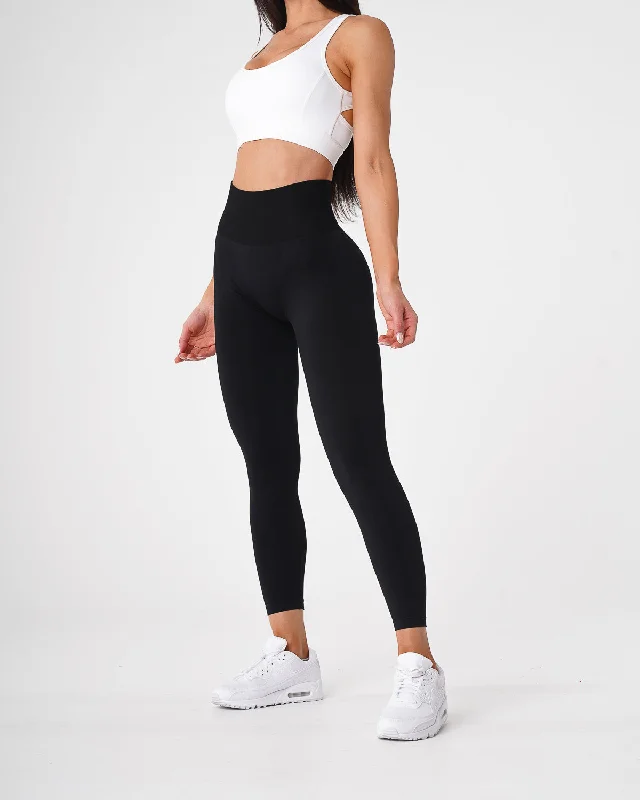 Price Cut Black Solid Seamless Leggings