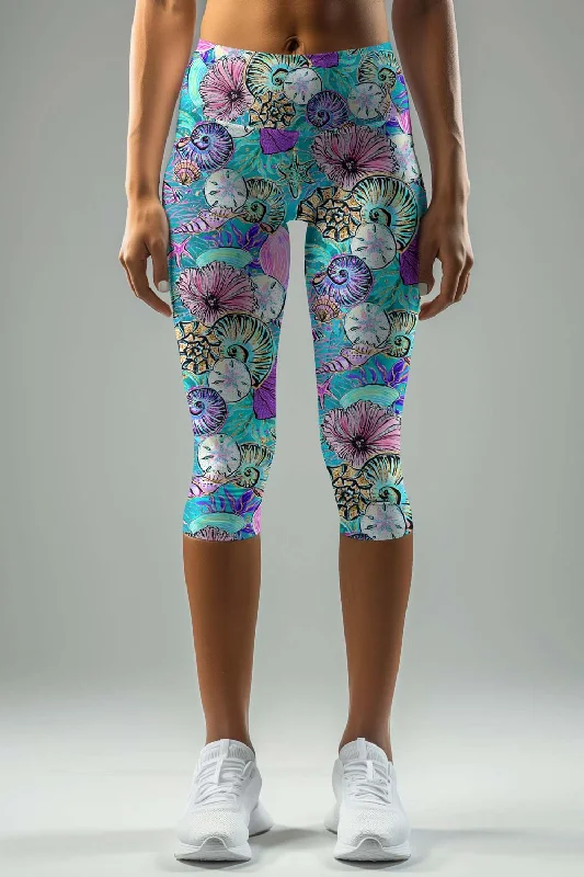 Deal of the Day Blue Seashells Ellie Cute Print Performance Yoga Capri Leggings - Women Deal of the Day Blue Seashells Ellie Cute Print Performance Yoga Capri Leggings - Women