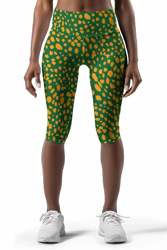 Deep Discounts Collagen Ellie Green Abstract Printed Gym Yoga Capri Leggings - Women Deep Discounts Collagen Ellie Green Abstract Printed Gym Yoga Capri Leggings - Women