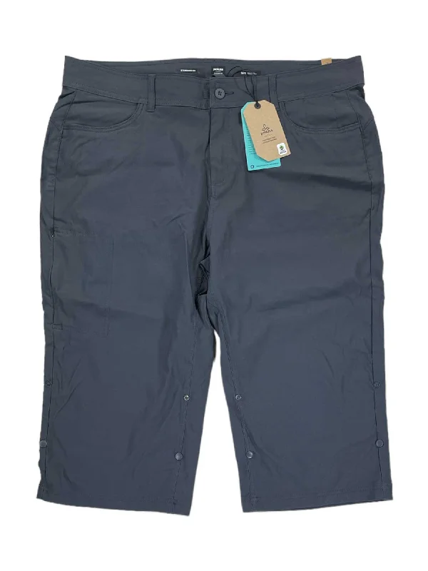 blue grey:#455a64