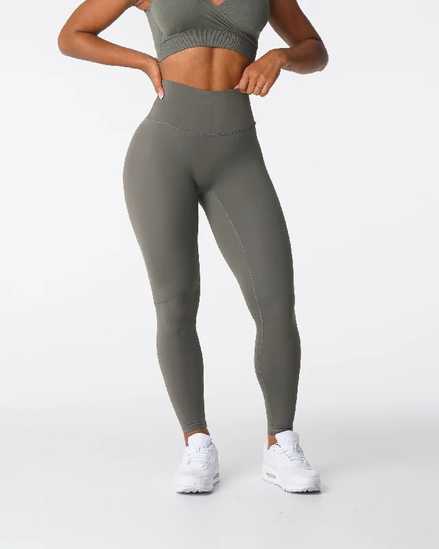 Discount Days Khaki Green Signature 2.0 Leggings