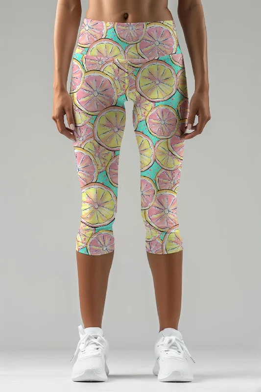 New Deals Marmalade Ellie Lemon Print Performance Yoga Capri Leggings - Women