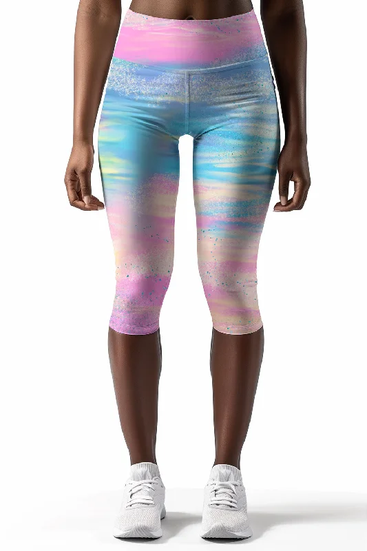 Daily Deals Milkshake Ellie Pink & Blue Performance Yoga Capri Leggings - Women