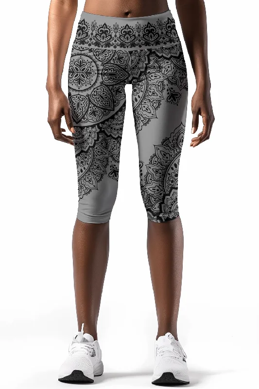 Seasonal Sale Nightfall Nirvana Ellie Grey Performance Yoga Capri Leggings - Women