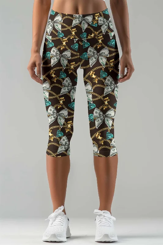 Steals and Deals Old Money Ellie Brown Dollar Diamond Print Yoga Capri Leggings - Women Steals and Deals Old Money Ellie Brown Dollar Diamond Print Yoga Capri Leggings - Women