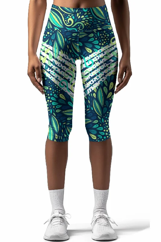 Act Fast Revival Ellie Green Performance Yoga Capri Leggings - Women