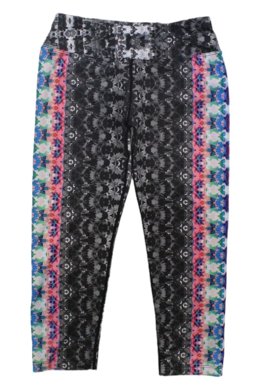 multi print:#f7f4f4