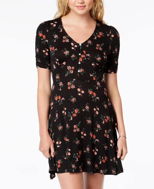 Anniversary Sale Juniors' Floral-Print Fit & Flare Dress